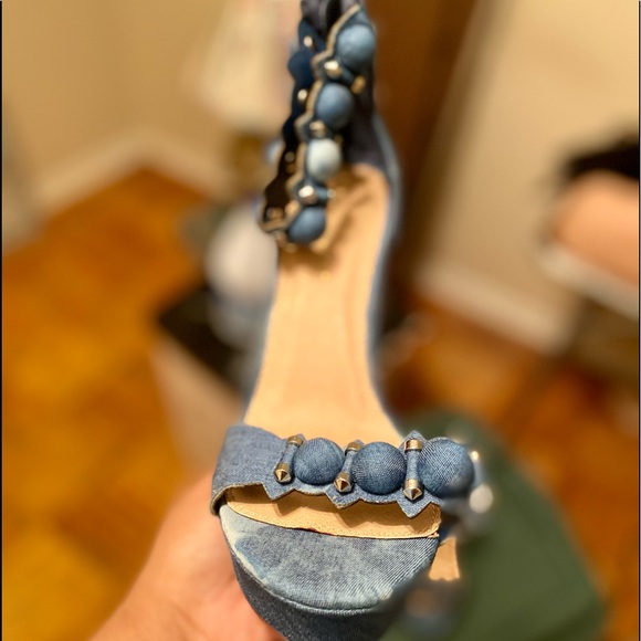NWOT Denim wedge heels with beads - Picture 5 of 11